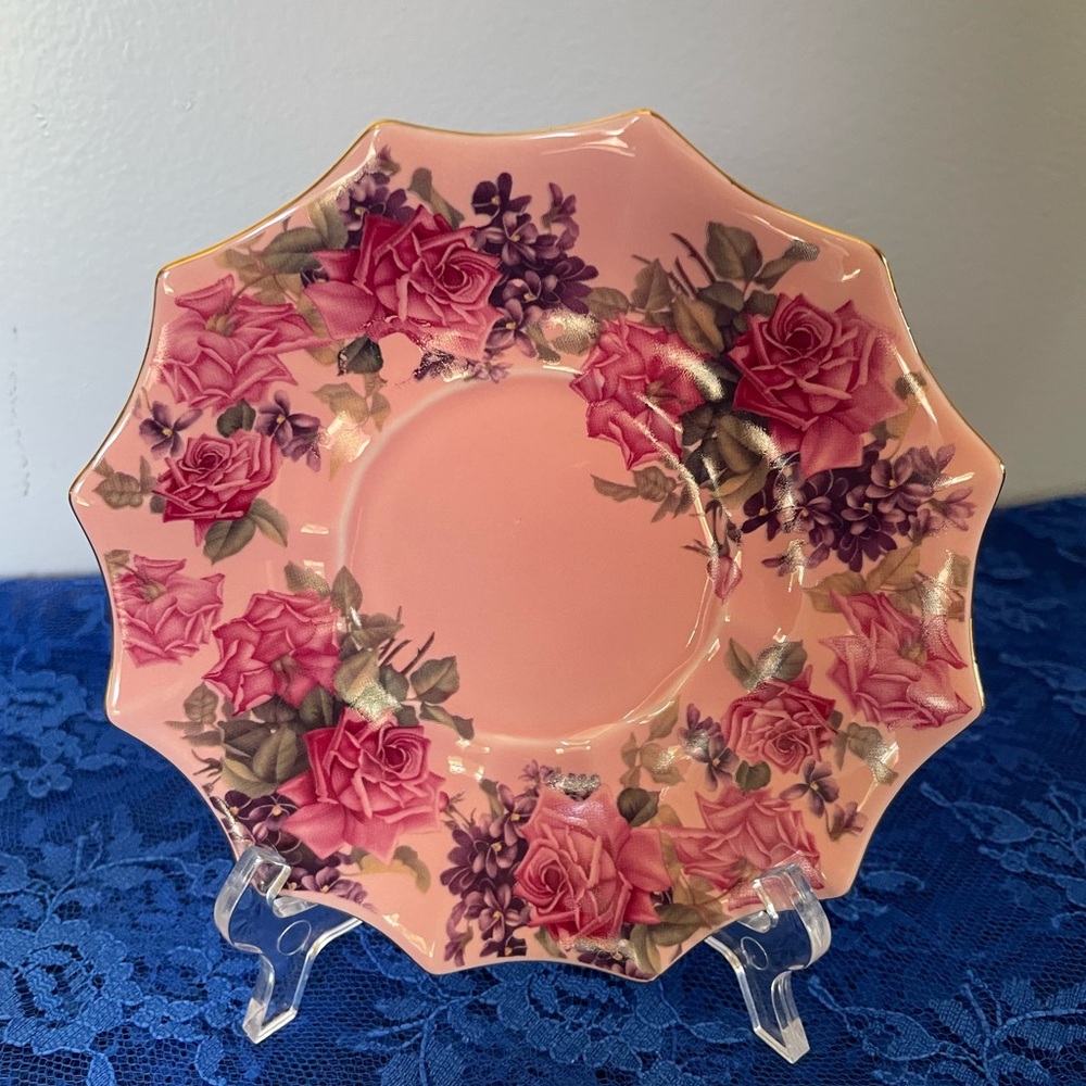 NWOT Meritage Floral Coral- Pink Teacup and Saucer Set - Picture 3 of 7